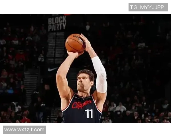 布鲁克洛佩斯如何在NBA赛场上重塑自我与球队的成功之路 布鲁克洛佩斯如何在NBA赛场上重塑自我与球队的成功之路