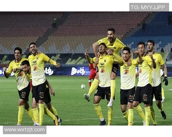 波斯波与棉农在亚冠赛场的激烈对决与精彩瞬间回顾