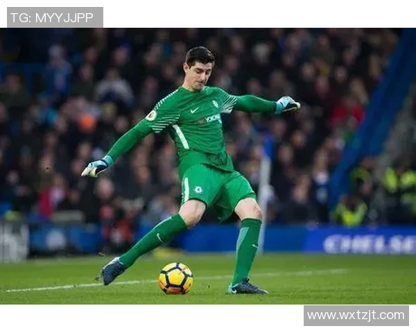 库尔图瓦：守护球门的传奇门将与足球世界的辉煌故事