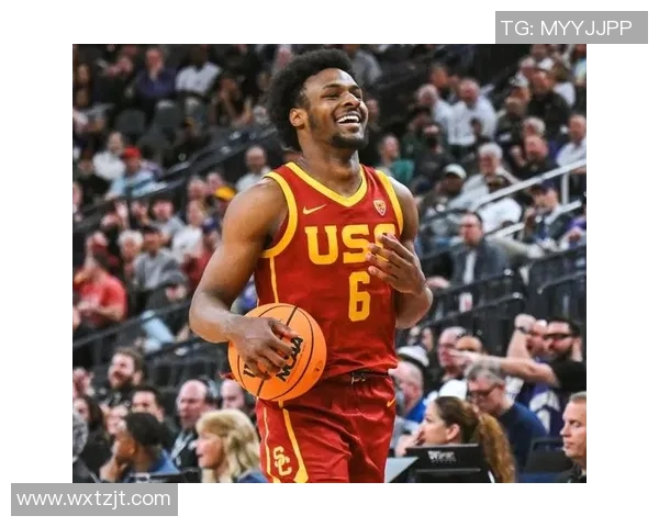 詹姆斯父子同台的时刻即将来临布朗尼正式宣布参加NBA选秀 詹姆斯父子同台的时刻即将来临布朗尼正式宣布参加NBA选秀