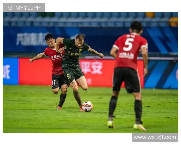 赛后分析：成都足球队与北京足球队的战术对决与表现评估